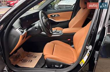 Седан BMW 3 Series 2022 в 