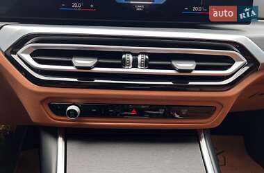 Седан BMW 3 Series 2022 в 