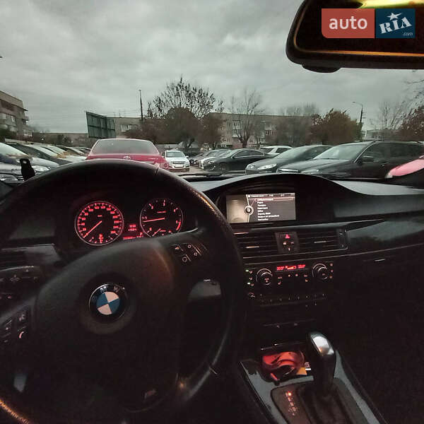 Купе BMW 3 Series 2011 в Чернівцях
