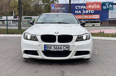 Седан BMW 3 Series 2010 в Киеве