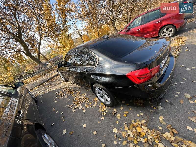Седан BMW 3 Series 2015 в Южноукраинске фото 9 Седан BMW 3 Series 2015 в Южноукраинске