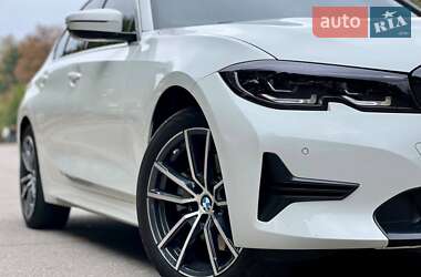 Седан BMW 3 Series 2019 в Умани