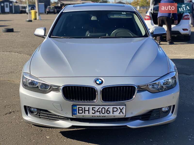 Седан BMW 3 Series 2015 в Одесі
