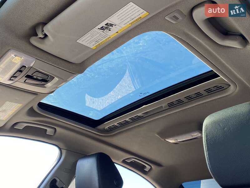 Седан BMW 3 Series 2015 в Одесі