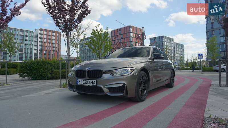Седан BMW 3 Series 2015 в Киеве