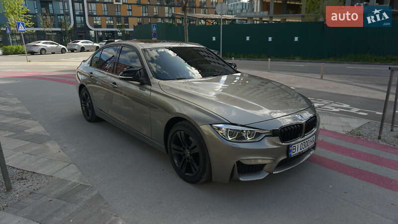 Седан BMW 3 Series 2015 в Киеве