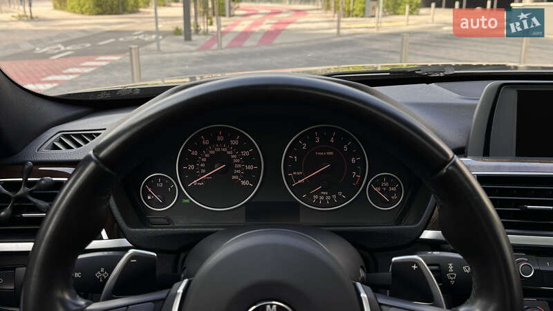 Седан BMW 3 Series 2015 в Киеве