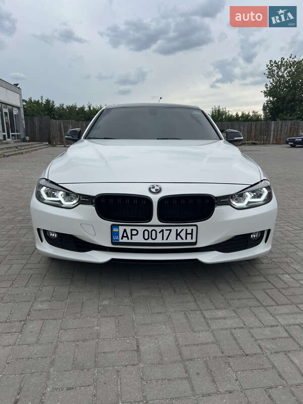 Седан BMW 3 Series 2014 в Запоріжжі