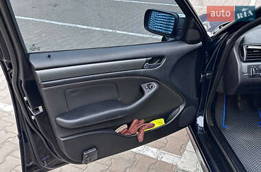 Седан BMW 3 Series 2004 в Києві