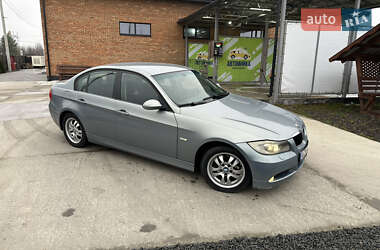 Седан BMW 3 Series 2005 в Рокитному