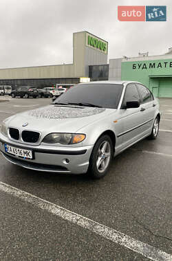 Седан BMW 3 Series 2004 в Киеве