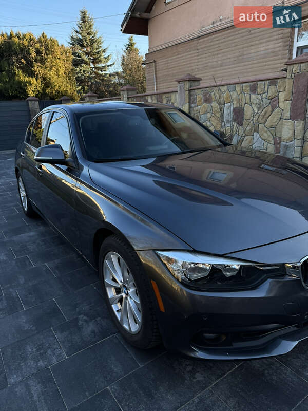 Седан BMW 3 Series 2016 в Івано-Франківську