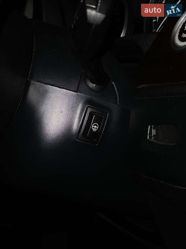 Седан BMW 3 Series 2011 в Чернівцях
