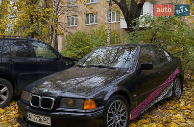 Седан BMW 3 Series 1994 в Києві