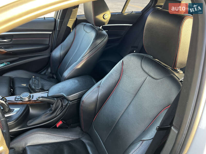 Седан BMW 3 Series 2015 в Одессе