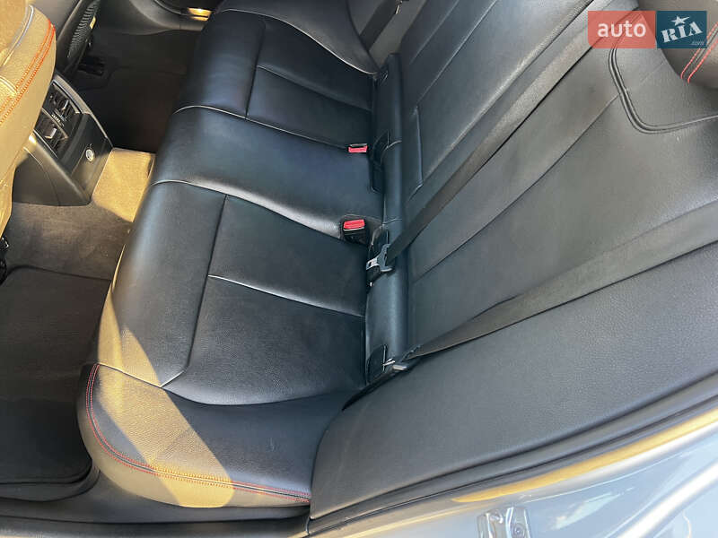 Седан BMW 3 Series 2015 в Одессе