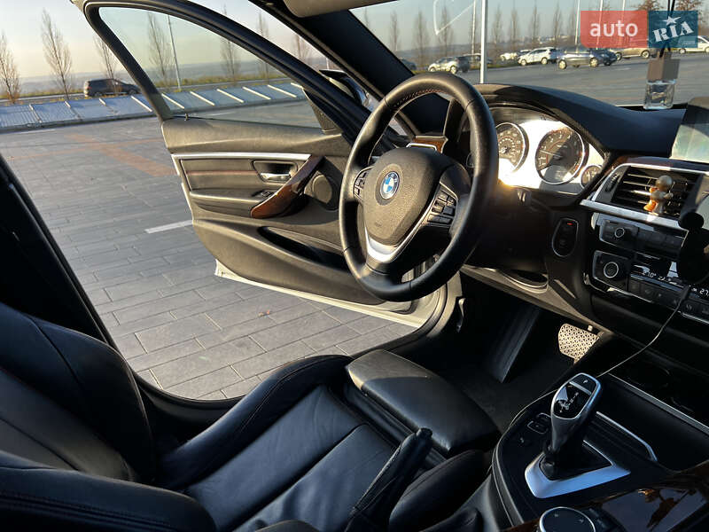Седан BMW 3 Series 2015 в Одессе