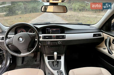 Седан BMW 3 Series 2010 в Сумах