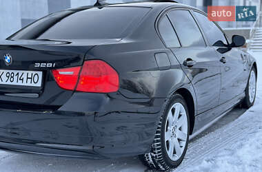 Седан BMW 3 Series 2009 в Виннице