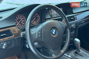 Седан BMW 3 Series 2009 в Виннице