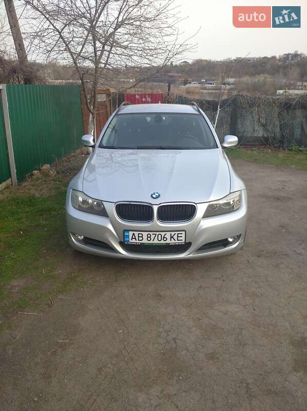 Универсал BMW 3 Series 2009 в 