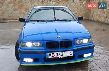 Седан BMW 3 Series 1994 в Виннице