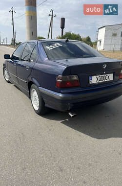 Седан BMW 3 Series 1996 в Білій Церкві