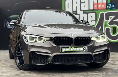 Седан BMW 3 Series 2015 в Киеве