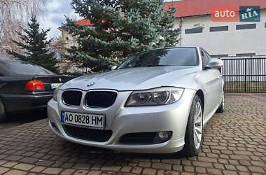 Седан BMW 3 Series 2011 в Сваляві