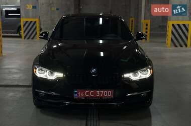 Седан BMW 3 Series 2015 в Львові