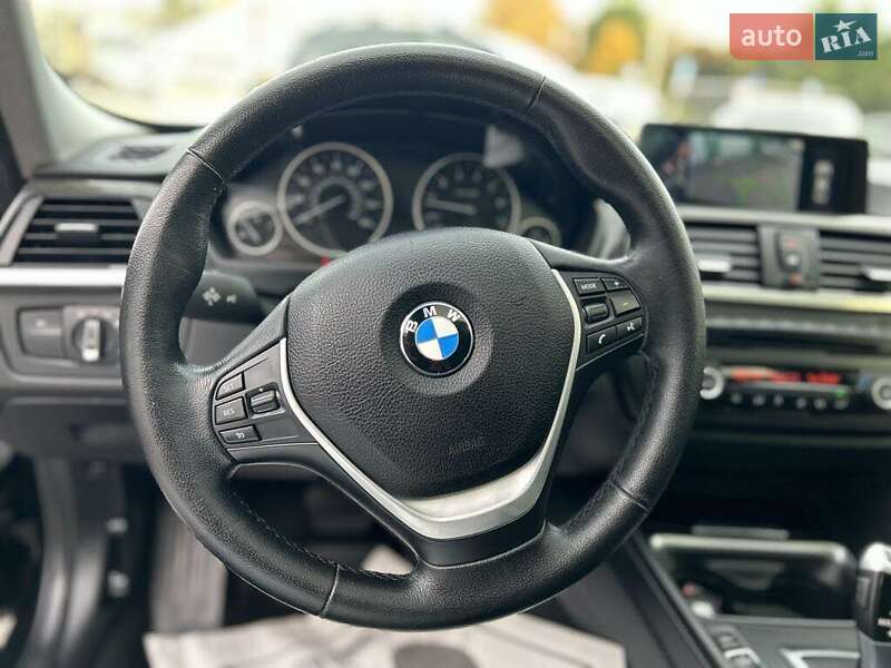 Седан BMW 3 Series 2015 в Львове