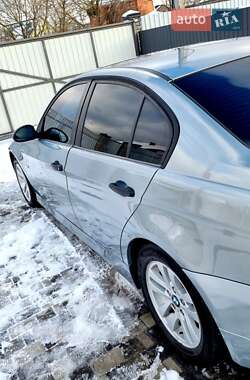 Седан BMW 3 Series 2005 в Киеве