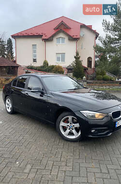 Седан BMW 3 Series 2013 в Долині