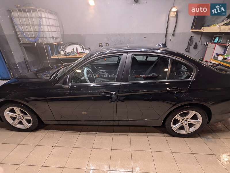 Седан BMW 3 Series 2014 в Львові фото 32 Седан BMW 3 Series 2014 в Львові