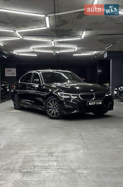 Седан BMW 3 Series 2022 в 