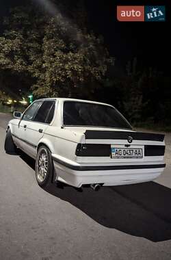 Седан BMW 3 Series 1990 в Ровно