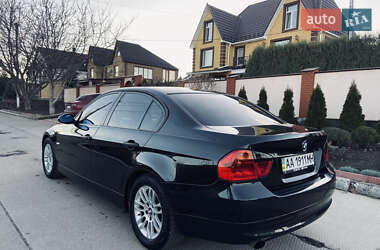 Седан BMW 3 Series 2005 в Києві