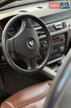 Седан BMW 3 Series 2008 в Калуше