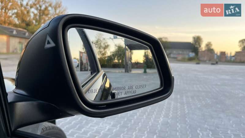 Седан BMW 3 Series 2014 в Чернівцях