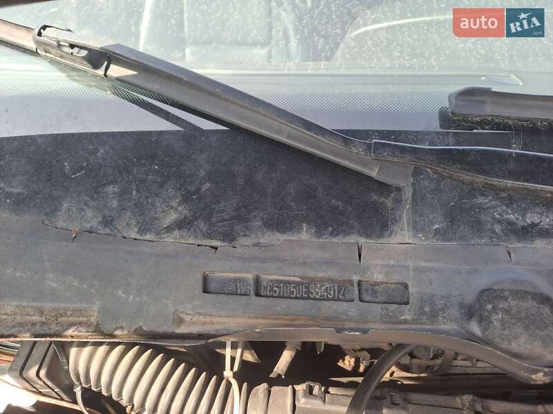 Седан BMW 3 Series 1997 в Днепре
