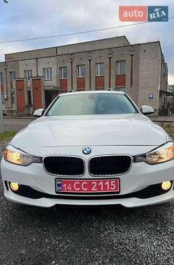 Седан BMW 3 Series 2015 в Львове