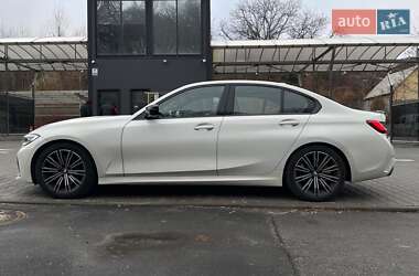 Седан BMW 3 Series 2019 в Киеве