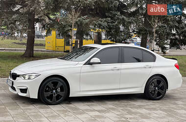 Седан BMW 3 Series 2016 в Вінниці