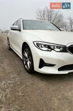 Універсал BMW 3 Series 2020 в Чернівцях