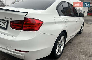 Седан BMW 3 Series 2014 в Дніпрі