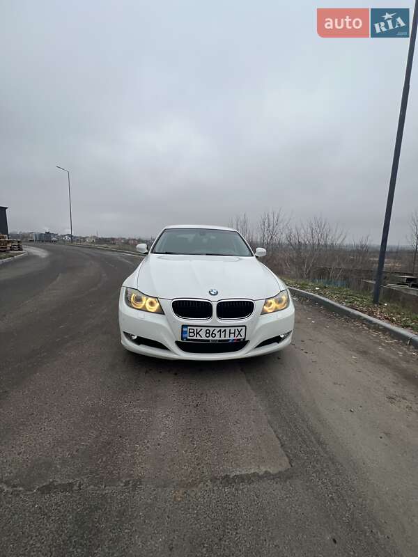 Универсал BMW 3 Series 2012 в Ровно