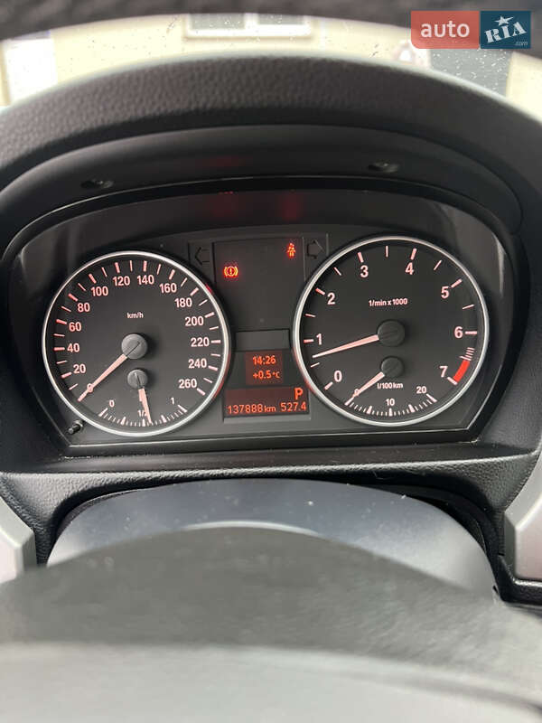 Седан BMW 3 Series 2007 в Золочеві