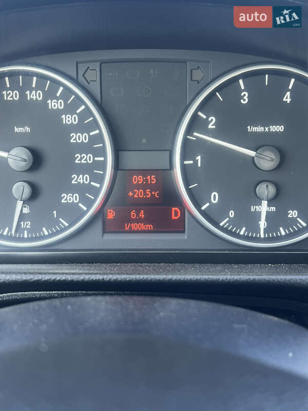 Седан BMW 3 Series 2007 в Золочеві