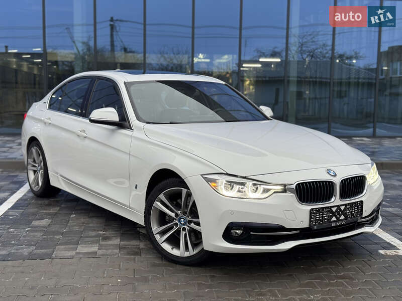 Седан BMW 3 Series 2017 в Киеве