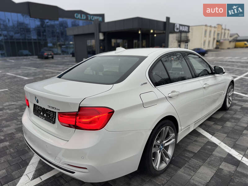 Седан BMW 3 Series 2017 в Киеве